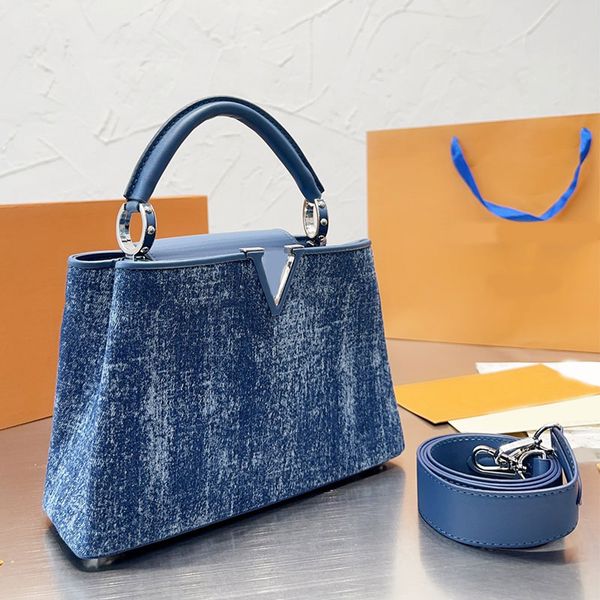 capucines bb handbags designer totes luxury soft litchi grain taurillon series handbag women fashion small shoulder crossbody bag totes blue
capucines bb handbags designer totes luxury soft litchi grain taurillon series handbag women fashion small shoulder crossbody bag totes blue
