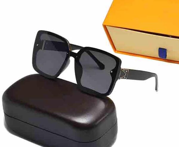 2023 new fashion luxury men's and women's 834 sunglasses trend sunglasses, White;black
2023 new fashion luxury men's and women's 834 sunglasses trend sunglasses, White;black