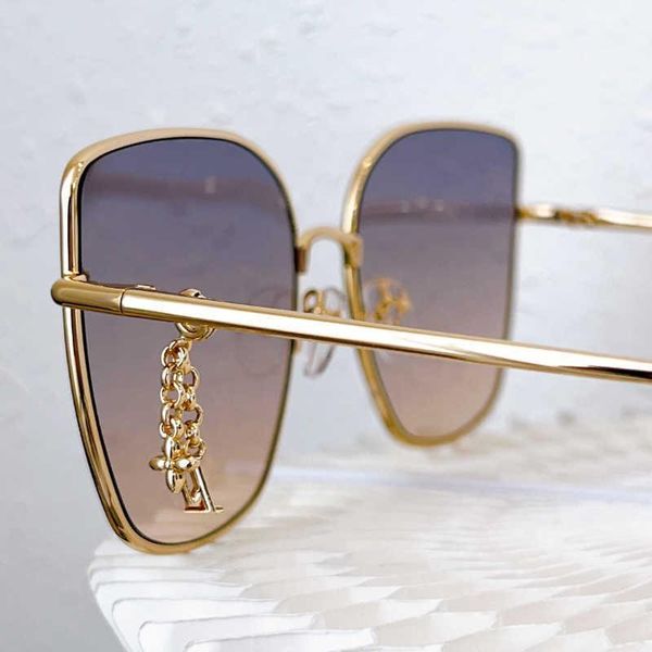 fashion lou vut cool sunglasses american eyewear womens designer with letter pendant prescription glasses frame cat eye square model z1720 r, White;black
fashion lou vut cool sunglasses american eyewear womens designer with letter pendant prescription glasses frame cat eye square model z1720 r, White;black