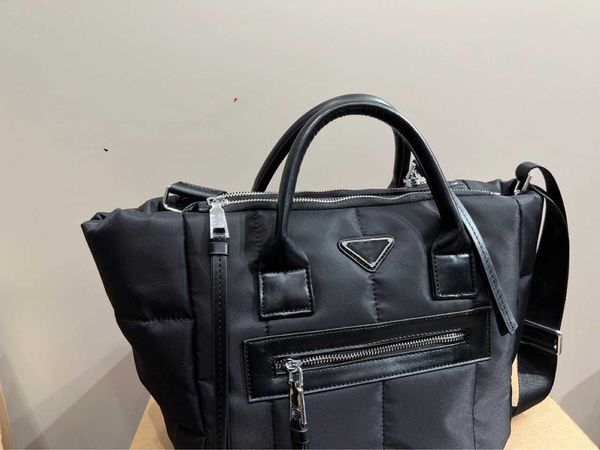 evening bags 2023 commuting brand oxford cloth nylon canvas messenger handbag multi-function large capacity computer bag korean version tren
evening bags 2023 commuting brand oxford cloth nylon canvas messenger handbag multi-function large capacity computer bag korean version tren