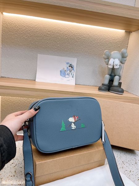 fashion designer square messenger bag women's embossed shoulder bag handbag women's messenger bag evening handbag leisure bag
fashion designer square messenger bag women's embossed shoulder bag handbag women's messenger bag evening handbag leisure bag