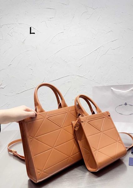 evening bags autumn and winter 2023 commuting brand new rhombic tote temperament shopping large capacity killer music for men women
evening bags autumn and winter 2023 commuting brand new rhombic tote temperament shopping large capacity killer music for men women