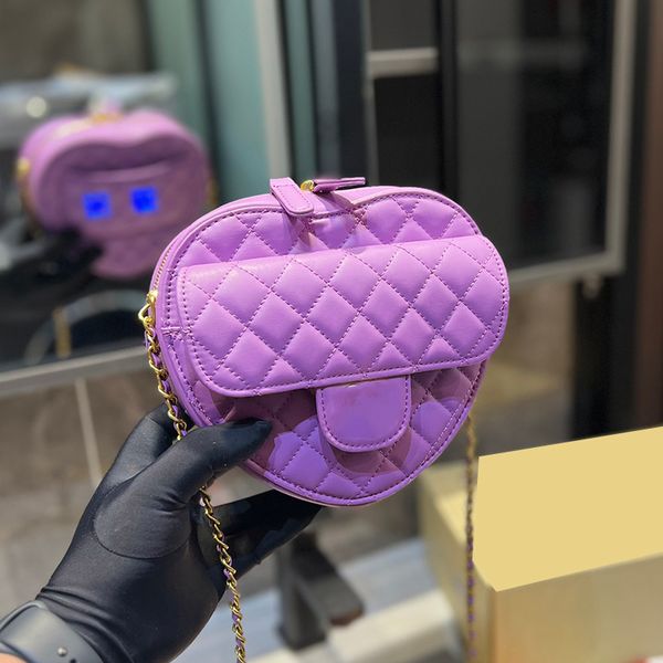 16cm designer heart lover style vanity box bags real leather cosmetic case with gold metal hardware matelasse chain crossbody shoulder handb
16cm designer heart lover style vanity box bags real leather cosmetic case with gold metal hardware matelasse chain crossbody shoulder handb