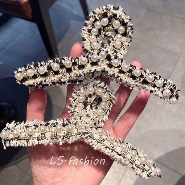 new pearl geometric large ribbon metal hair claw clips crab women fashion alloy hairpin hair accessories 1516, Slivery;white
new pearl geometric large ribbon metal hair claw clips crab women fashion alloy hairpin hair accessories 1516, Slivery;white
