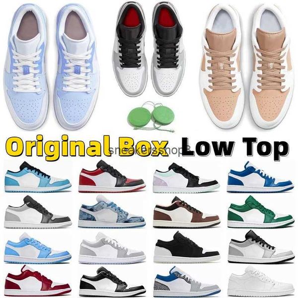 jumpman basketball shoes 1 1s sneakers men women low running sports white fragment shadow designer university blue black bred toe 2.5
jumpman basketball shoes 1 1s sneakers men women low running sports white fragment shadow designer university blue black bred toe 2.5