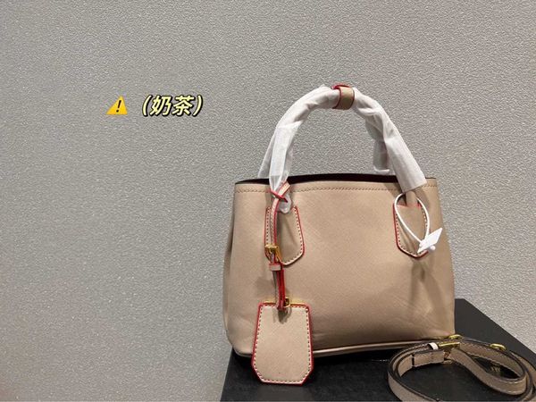 evening bags 2023 commuting brand new autumn and winter temperament ol commuting cross pattern killer bag shoulder workplace portable hand w
evening bags 2023 commuting brand new autumn and winter temperament ol commuting cross pattern killer bag shoulder workplace portable hand w