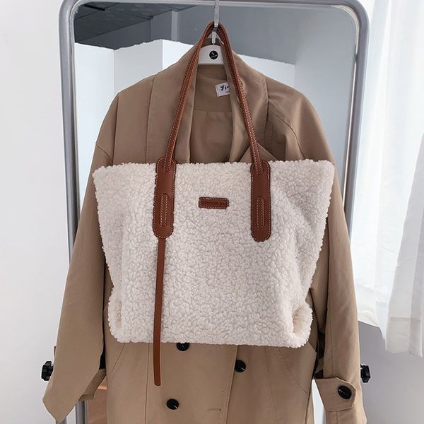 evening bags designer lambwool large shoulder woman fashion faux fur ladies handbags winter luxury plush shopping tote for women's 2301
evening bags designer lambwool large shoulder woman fashion faux fur ladies handbags winter luxury plush shopping tote for women's 2301