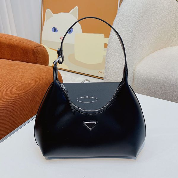 hobo underarm bags handbags women shoulder cross body bag handbag purse lady pouch metal zipper sell lady wallet fashion letters adjustable
hobo underarm bags handbags women shoulder cross body bag handbag purse lady pouch metal zipper sell lady wallet fashion letters adjustable