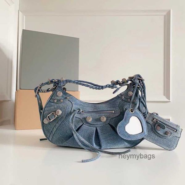 b bag really super 9a quality le cagole bags women cool girl motorcycle shoulder luxury designers genuine leather crossbody purse pochette v
b bag really super 9a quality le cagole bags women cool girl motorcycle shoulder luxury designers genuine leather crossbody purse pochette v