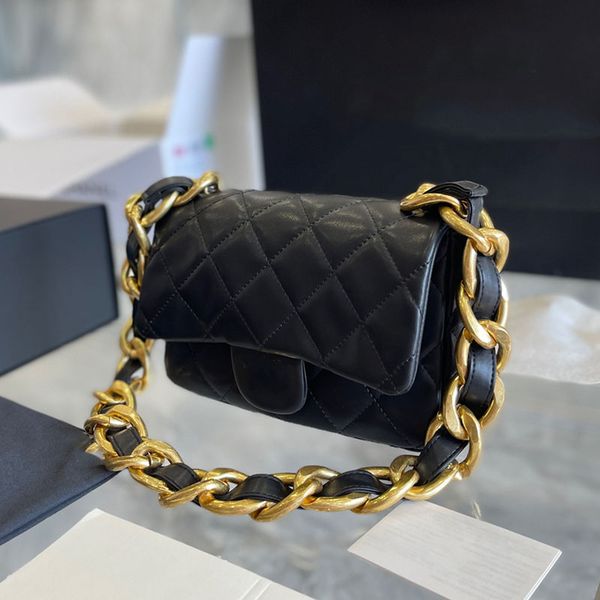 womens ccity classic lambskin designer mini flap quilted bags genuine leather with thich gold metal matelasse chain outdoor fashion trend ha
womens ccity classic lambskin designer mini flap quilted bags genuine leather with thich gold metal matelasse chain outdoor fashion trend ha