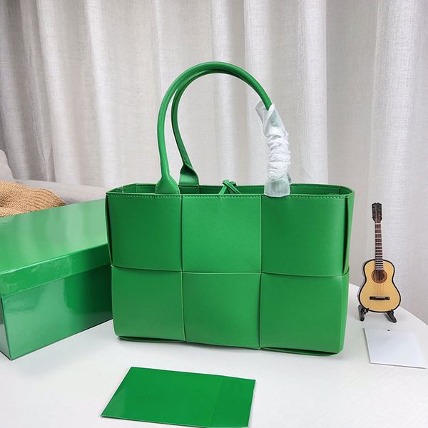 weave handbag tote bag plain classic shiopping bags genuine leather fashion letters zipper wallets 30cm women hand pocket handbags purse
weave handbag tote bag plain classic shiopping bags genuine leather fashion letters zipper wallets 30cm women hand pocket handbags purse