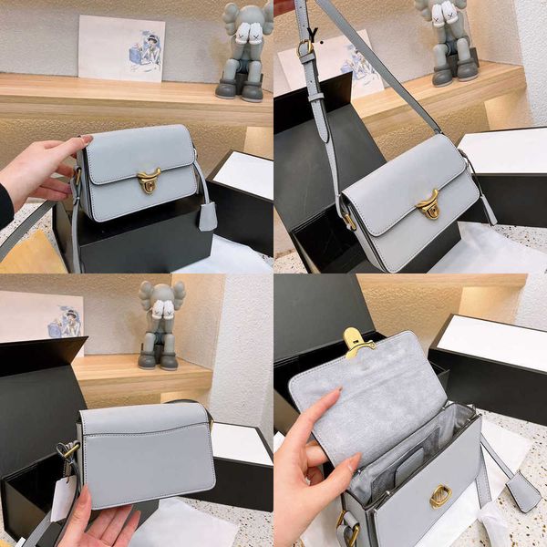 luxury bag designer handbags lady leather shoulder bags simple solid color square crossbody messenger bag phone purses 230103
luxury bag designer handbags lady leather shoulder bags simple solid color square crossbody messenger bag phone purses 230103