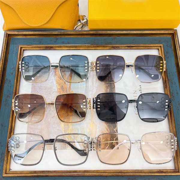 2023 luxury designer 23 new luo yijia sunglasses metal square net red ins same style personality lw40669 sunglasses, White;black
2023 luxury designer 23 new luo yijia sunglasses metal square net red ins same style personality lw40669 sunglasses, White;black
