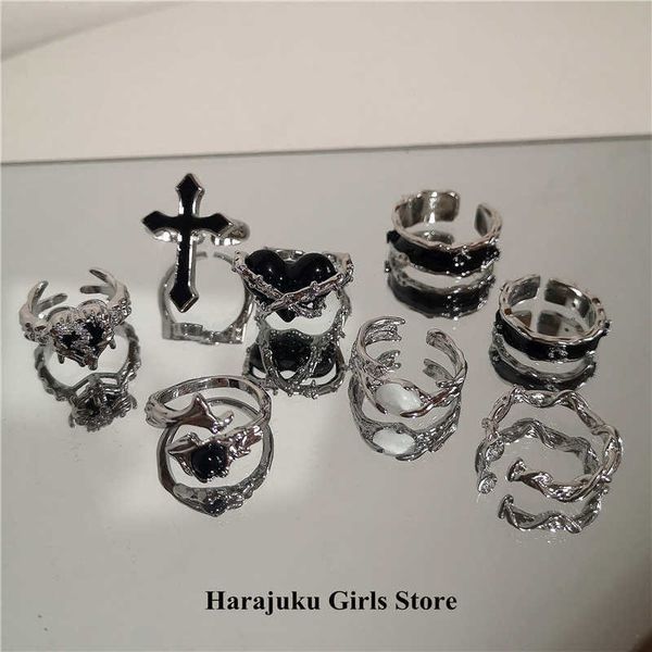 punk harajuku goth thorns black silver color irregular heart cross open ring for women men lover vintage 90s y2k grunge jewely
punk harajuku goth thorns black silver color irregular heart cross open ring for women men lover vintage 90s y2k grunge jewely