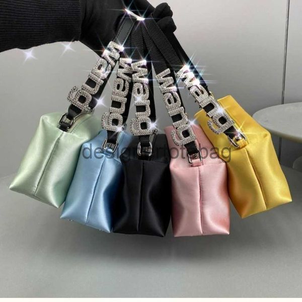 wang bag new king bag 2021 new logo diamond studded satin king bag satin armpit portable small square bag
wang bag new king bag 2021 new logo diamond studded satin king bag satin armpit portable small square bag