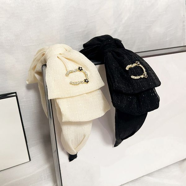 women designer headbands hair band double letter flower spot pattern spring headband hair jewelry daily life face wash accessories family, Silver
women designer headbands hair band double letter flower spot pattern spring headband hair jewelry daily life face wash accessories family, Silver
