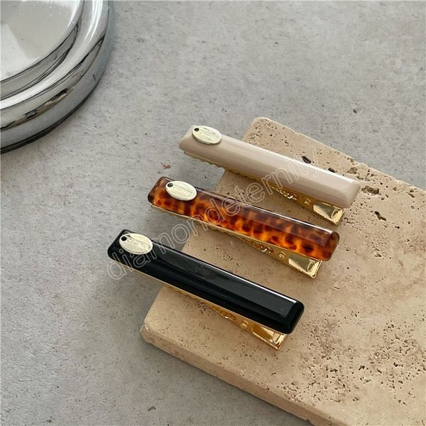6.5cm fashionable and elegant gold letter hairpin women side clip with texture leopard dots duckbill clip hairpin new, Golden;silver
6.5cm fashionable and elegant gold letter hairpin women side clip with texture leopard dots duckbill clip hairpin new, Golden;silver
