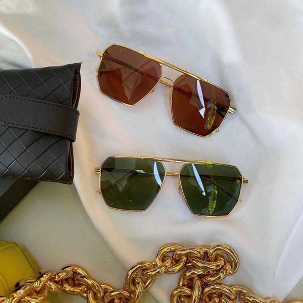 2023 new luxury designer metal large frame double nose bridge pilot bv1012 female internet celebrity with the same sun protection and cyclin, White;black
2023 new luxury designer metal large frame double nose bridge pilot bv1012 female internet celebrity with the same sun protection and cyclin, White;black