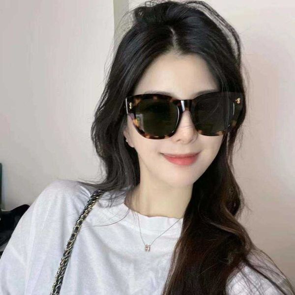 2023 new luxury designer family g's new network red tiktok same tortoise cat eye fashion women's versatile trend sunglasses gg1110, White;black
2023 new luxury designer family g's new network red tiktok same tortoise cat eye fashion women's versatile trend sunglasses gg1110, White;black