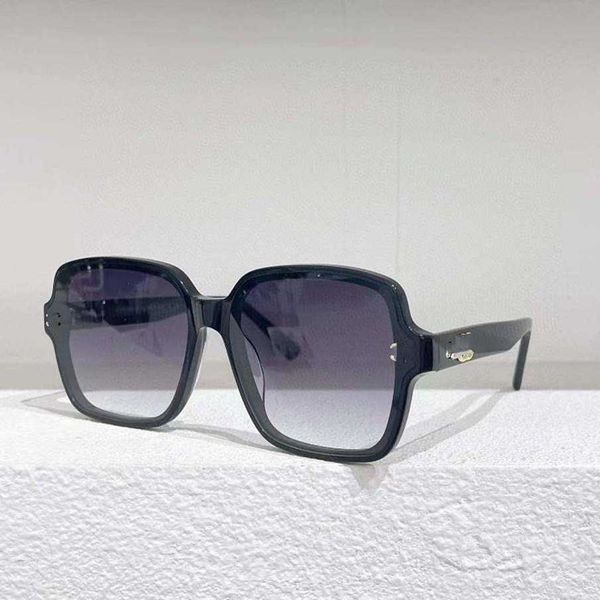 2023 new luxury designer new online celebrity tiktok same style ins sunglasses fashionable and versatile sunglasses ch6375, White;black
2023 new luxury designer new online celebrity tiktok same style ins sunglasses fashionable and versatile sunglasses ch6375, White;black