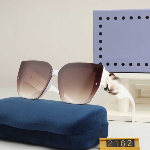 luxury designer sunglasses 2023 new g family fashion classic premium minimalist cover sunglasses 2612, White;black
luxury designer sunglasses 2023 new g family fashion classic premium minimalist cover sunglasses 2612, White;black