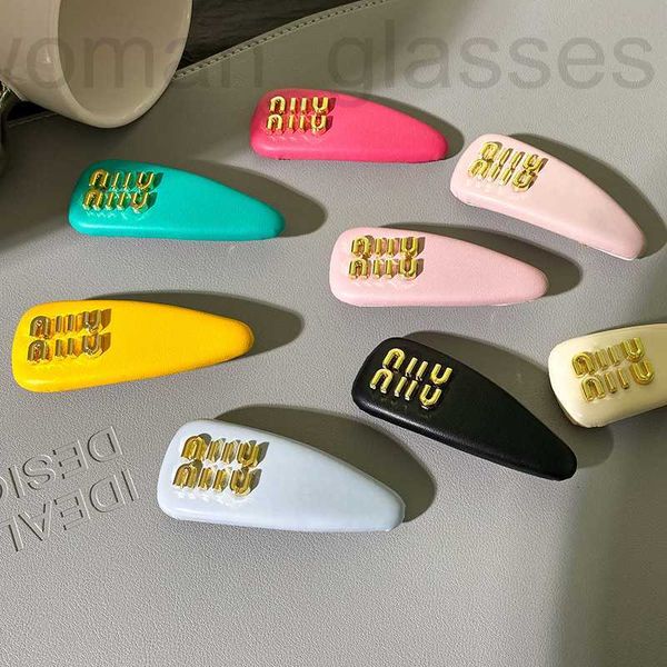 hair clips & barrettes designer 2023 new miu hairpin bright face m family letter pu leather edge clip spring side bang pgli, Golden;silver
hair clips & barrettes designer 2023 new miu hairpin bright face m family letter pu leather edge clip spring side bang pgli, Golden;silver
