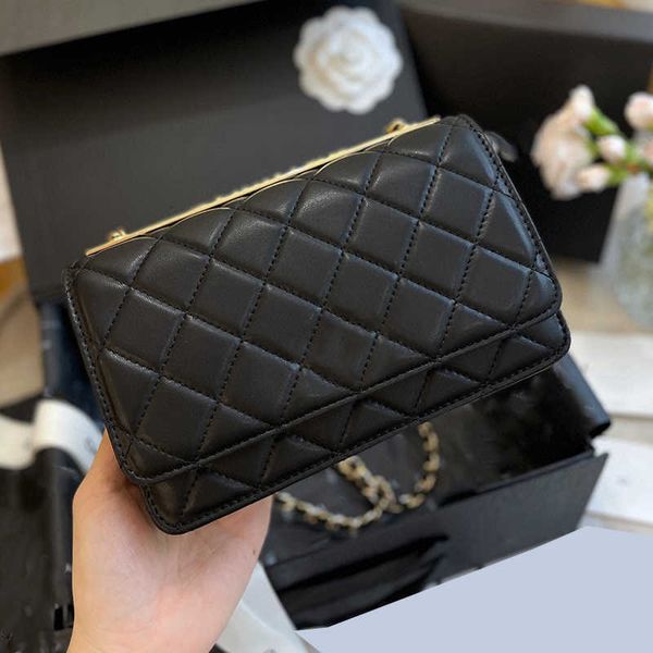 22b womens trendy woc wallet bags lambskin gold metal hardware matelasse chain crossbody shoulder card holder purse multi pochette designer, Red;black
22b womens trendy woc wallet bags lambskin gold metal hardware matelasse chain crossbody shoulder card holder purse multi pochette designer, Red;black