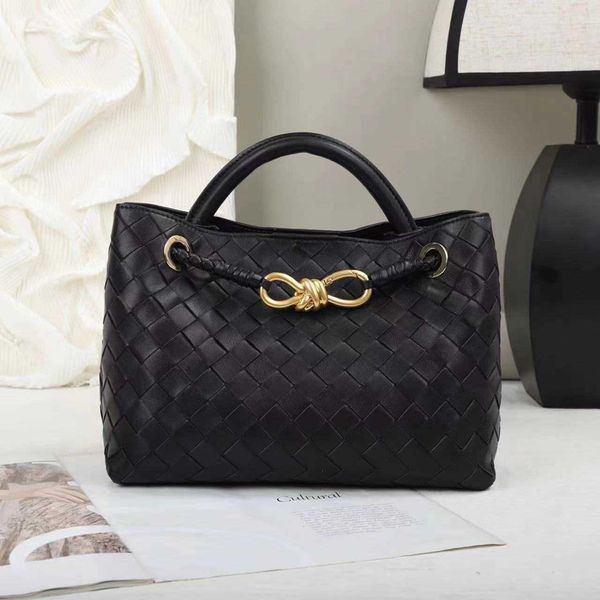 weaving designer andiamo leather bag botegas new genuine crossbody versatile button tote casual one shoulder handbag i6r3
weaving designer andiamo leather bag botegas new genuine crossbody versatile button tote casual one shoulder handbag i6r3