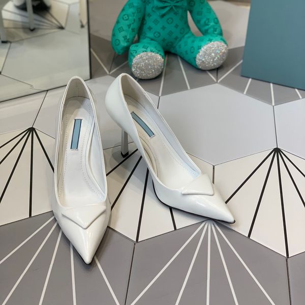 cusp square heel patent leather metal triangle logo heels shoes star style fashion comfortable single shoes design platform designer factory, Black
cusp square heel patent leather metal triangle logo heels shoes star style fashion comfortable single shoes design platform designer factory, Black