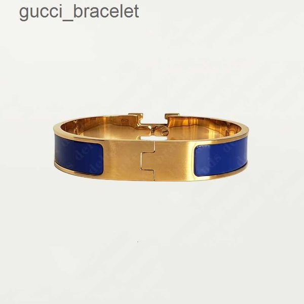 classic designer 18k gold bracelet men women birthday gift mother's day jewellery holiday gift, Black
classic designer 18k gold bracelet men women birthday gift mother's day jewellery holiday gift, Black