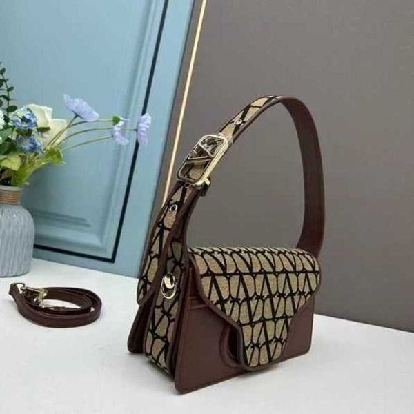 bags luxurys women fashion designer printed handbag canvas cowhide lightweight stylish underarm women's portable shoulder crossbody m6z
bags luxurys women fashion designer printed handbag canvas cowhide lightweight stylish underarm women's portable shoulder crossbody m6z