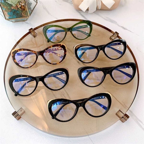 2023 luxury designer sunglasses new flat light glasses for women's same style black plate fashion cat eye frame ch3405, White;black
2023 luxury designer sunglasses new flat light glasses for women's same style black plate fashion cat eye frame ch3405, White;black
