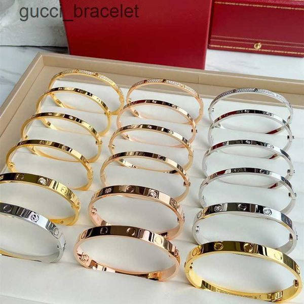 designer bracelet titanium steel bracelet luxury men's and women's 18k rose gold fashion popular do not fade color bracelet trend, Black
designer bracelet titanium steel bracelet luxury men's and women's 18k rose gold fashion popular do not fade color bracelet trend, Black