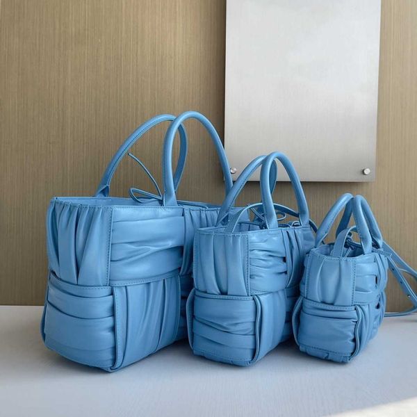 designer bag venetas pleated tote bag leather woven women's bag shoulder handheld crossbody bag gaph
designer bag venetas pleated tote bag leather woven women's bag shoulder handheld crossbody bag gaph