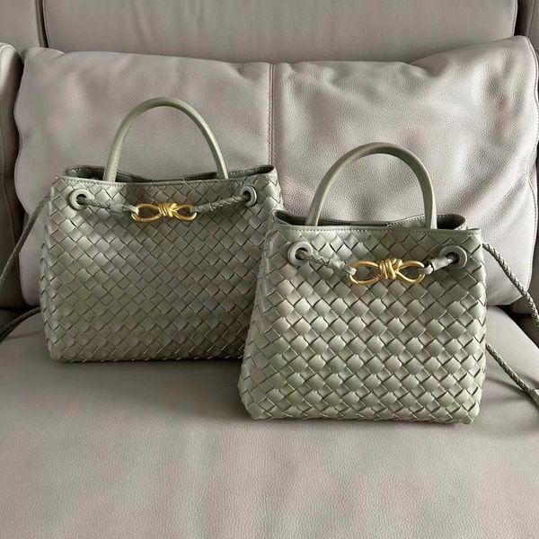 new 2023 designer woven andiamo summer bag botegas women's genuine leather one shoulder crossbody versatile handbag trend vhi7
new 2023 designer woven andiamo summer bag botegas women's genuine leather one shoulder crossbody versatile handbag trend vhi7