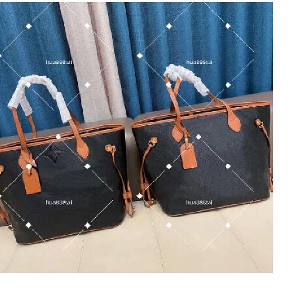 designer men's shoulder bag men's leather briefcase designer handbag cushion messenger bag wedding dress messenger bag purse
designer men's shoulder bag men's leather briefcase designer handbag cushion messenger bag wedding dress messenger bag purse
