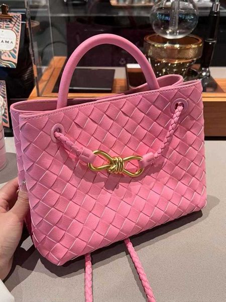 for layer designer andiamo cowhide bag botegas women spring/summer 2023 new fashion versatile woven handbag one shoulder crossbody trend 9iw
for layer designer andiamo cowhide bag botegas women spring/summer 2023 new fashion versatile woven handbag one shoulder crossbody trend 9iw