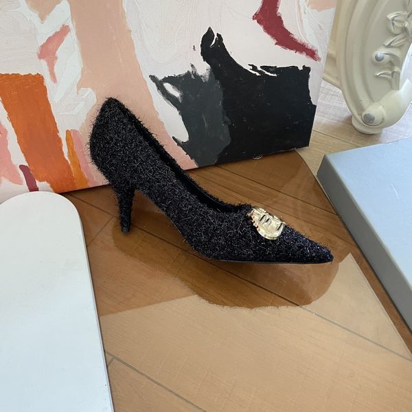 designer womens sandals square knife b buckle pumps slides pointed toe cat heel sandals 2023 baotou shallow luxury fashion brand women shoes, Black
designer womens sandals square knife b buckle pumps slides pointed toe cat heel sandals 2023 baotou shallow luxury fashion brand women shoes, Black