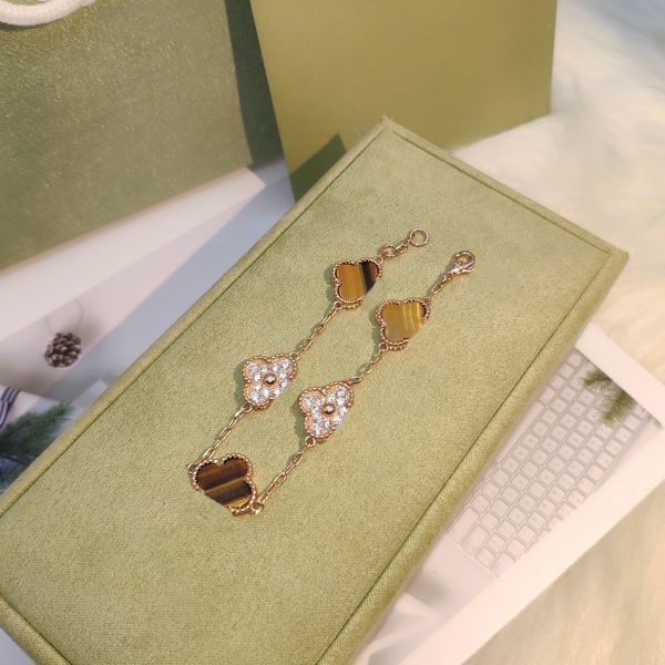 luxury designer bracelet van bracelet cleef chain gold agate shell wedding mother's day jewelry gift for women and girls avbujet, Golden;silver
luxury designer bracelet van bracelet cleef chain gold agate shell wedding mother's day jewelry gift for women and girls avbujet, Golden;silver