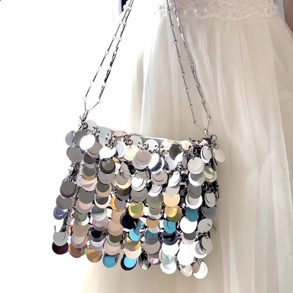 evening bags luxury women designer silver metal sequins chain woven bag clutch female travel holiday shoulder handbag 230731
evening bags luxury women designer silver metal sequins chain woven bag clutch female travel holiday shoulder handbag 230731