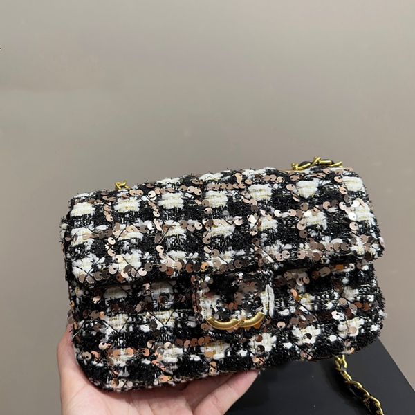 stylish womens shoulder bag classic cf wool sequin clamshell hardware metal buckle luxury handbags matelasse chain crossbody bag designer ma
stylish womens shoulder bag classic cf wool sequin clamshell hardware metal buckle luxury handbags matelasse chain crossbody bag designer ma