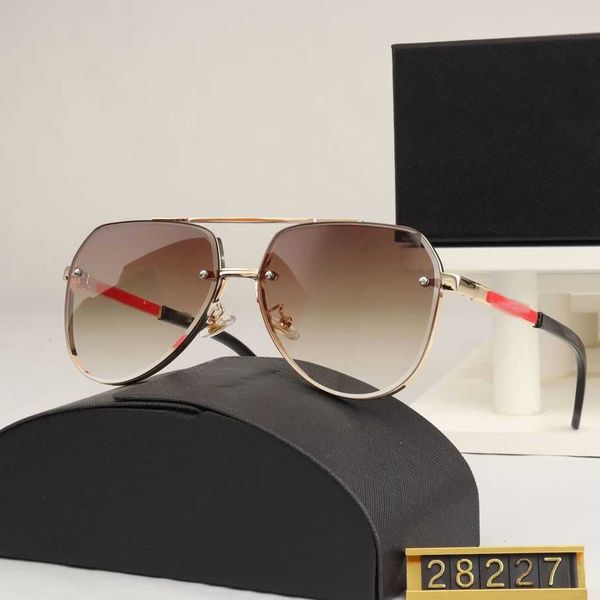 new luxury designer sunglasses 2023 pujia metal classic toad mirror fashion trend versatile sunglasses 72282, White;black
new luxury designer sunglasses 2023 pujia metal classic toad mirror fashion trend versatile sunglasses 72282, White;black
