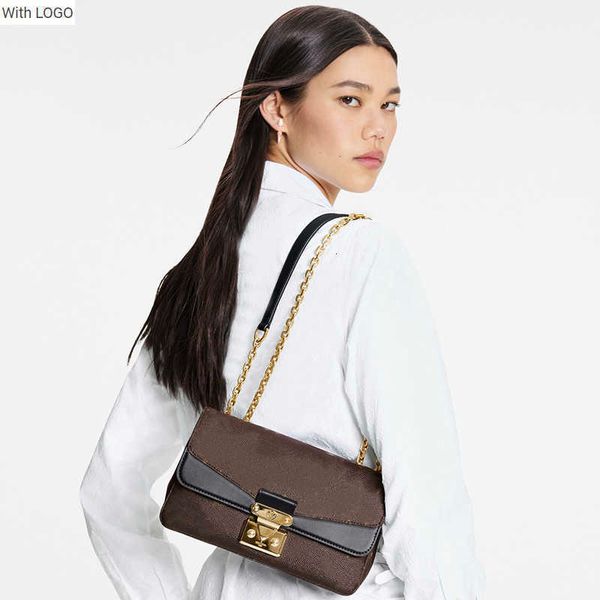 2023 new 9a bag 10 a designer bag chain bag s-lock lock is derived from the brand case heritage, and the slip chain strap comes a comfortabl, Black
2023 new 9a bag 10 a designer bag chain bag s-lock lock is derived from the brand case heritage, and the slip chain strap comes a comfortabl, Black