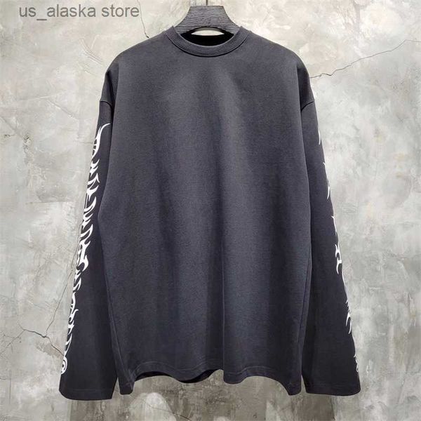 men's hoodies sweatshirts long sleeve vetements men women black t-shirt gothic print t shirt back embroidery vtm t230731
men's hoodies sweatshirts long sleeve vetements men women black t-shirt gothic print t shirt back embroidery vtm t230731