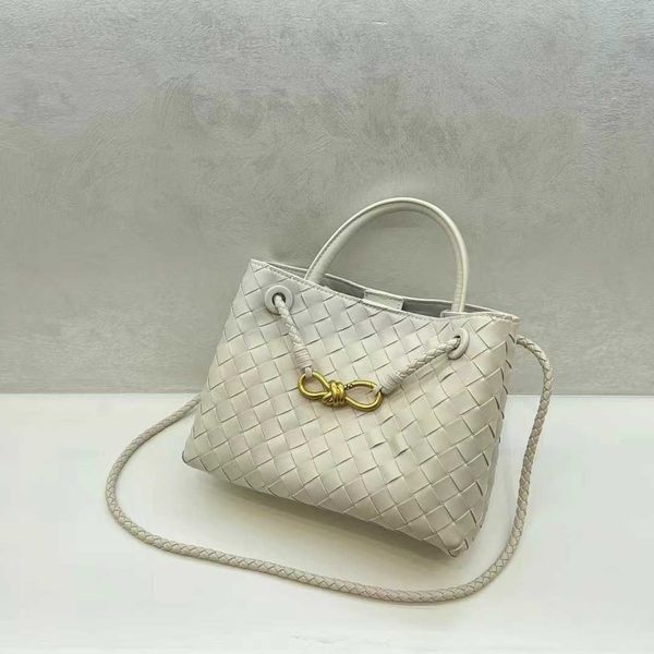 new bag botegas designer genuine leather women's andiamo large capacity woven handbag cowhide commuter one shoulder crossbody tote yxr6
new bag botegas designer genuine leather women's andiamo large capacity woven handbag cowhide commuter one shoulder crossbody tote yxr6