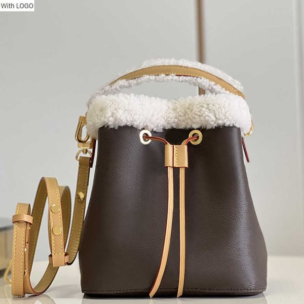 2023 new 9a l bag level replication designer bucket bag 20cm neonoe bb high-end shoulder handbags m46319 wl185, Black
2023 new 9a l bag level replication designer bucket bag 20cm neonoe bb high-end shoulder handbags m46319 wl185, Black