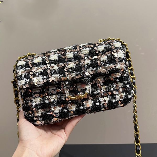 fashion womens shoulder bag cf wool sequin hardware metal buckle luxury handbag matelasse chain crossbody bag mini makeup bag designer card
fashion womens shoulder bag cf wool sequin hardware metal buckle luxury handbag matelasse chain crossbody bag mini makeup bag designer card