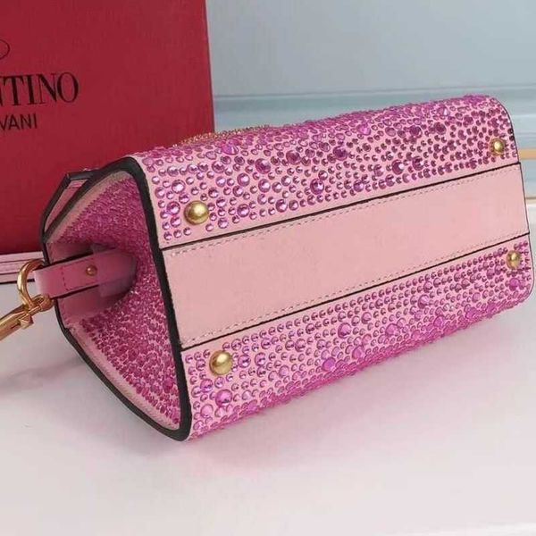 designer coming bags luxurys diamond handbag inlaid mini crystal metal chain shoulder crossbody n473
designer coming bags luxurys diamond handbag inlaid mini crystal metal chain shoulder crossbody n473