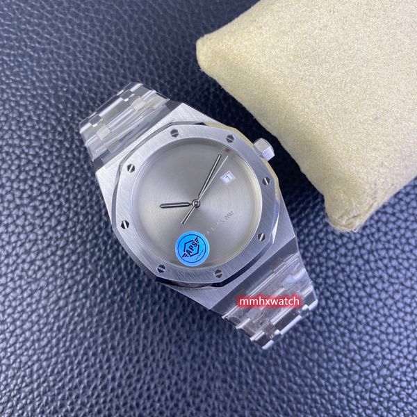 aps15400 watch has a diameter of 41mm and a thickness of 9.8mm with a 3120 integrated movement with a sapphire crystal glass mirror fine ste, Slivery;golden
aps15400 watch has a diameter of 41mm and a thickness of 9.8mm with a 3120 integrated movement with a sapphire crystal glass mirror fine ste, Slivery;golden