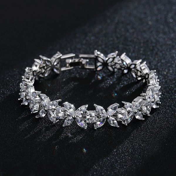 charm bracelets fashion white marquise cut cubic zircon chain link bangles flower bridal wedding jewelry for women 230801, Golden;silver
charm bracelets fashion white marquise cut cubic zircon chain link bangles flower bridal wedding jewelry for women 230801, Golden;silver